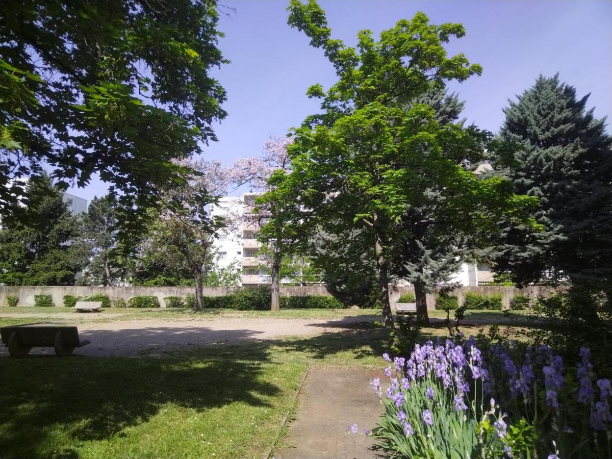 Résidence du parc des Tilleuls de Lyon Exterior foto